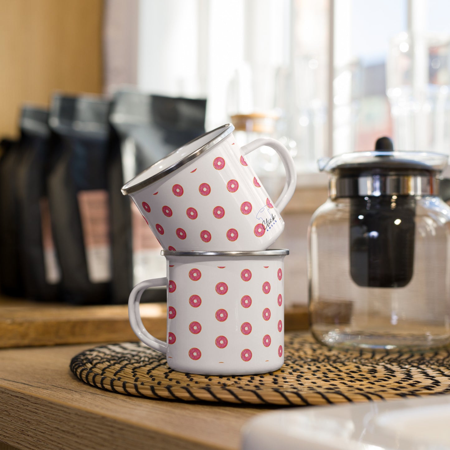 Taza esmaltada con donuts